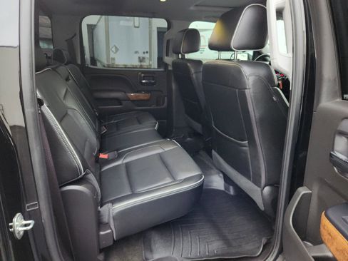 Used 2017 Chevrolet Silverado 1500 High Country image 20