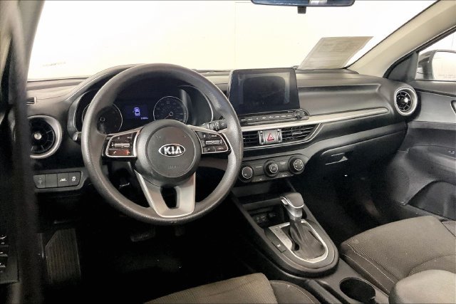 Used 2020 Kia Forte LXS FWD image 3