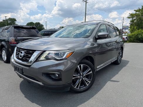 Used 2017 Nissan Pathfinder Platinum w/ Cargo Package AWD/4WD image 1