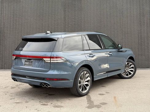 New 2026 Lincoln Aviator AWD image 6