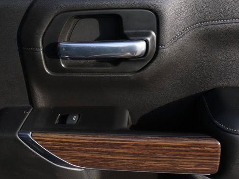 Used 2020 Chevrolet Silverado 1500 High Country w/ Technology Package image 28