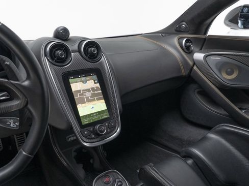 Used 2019 McLaren 600LT image 18