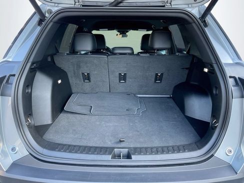 Used 2026 Chevrolet Equinox LT w/ Convenience Package II FWD image 31
