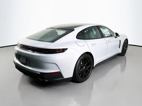 New 2025 Porsche Panamera image 9