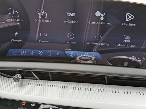 New 2026 Cadillac Optiq Sport 2 image 19