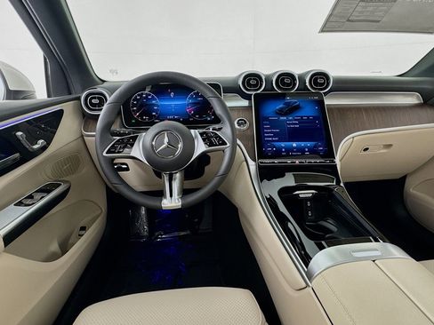 New 2026 Mercedes-Benz GLC 300 image 4