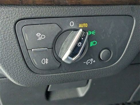 Used 2018 Audi Q5 2.0T Premium Plus w/ Premium Plus Package image 16