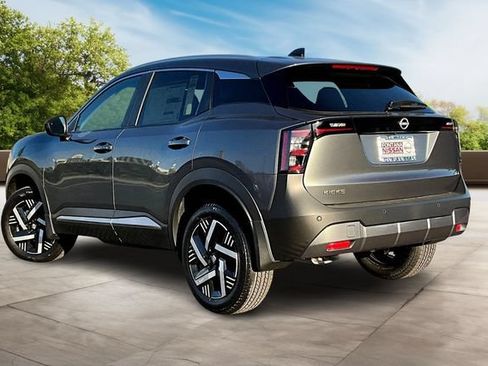 New 2026 Nissan Kicks SV w/ Charging Package FWD image 3