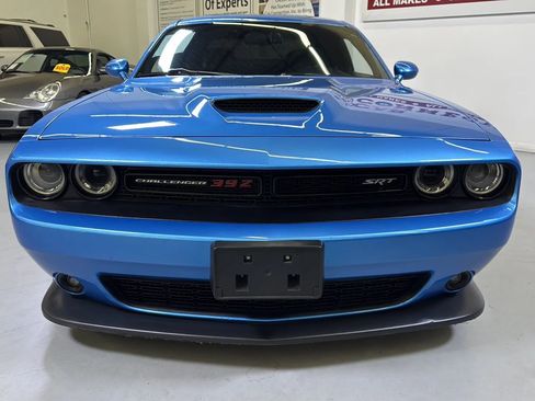 Used 2015 Dodge Challenger SRT w/ Technology Group image 3