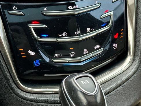 Used 2019 Cadillac CTS Luxury image 21