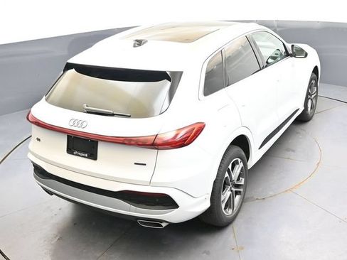 Used 2025 Audi Q5 Premium w/ Convenience Package AWD/4WD image 41