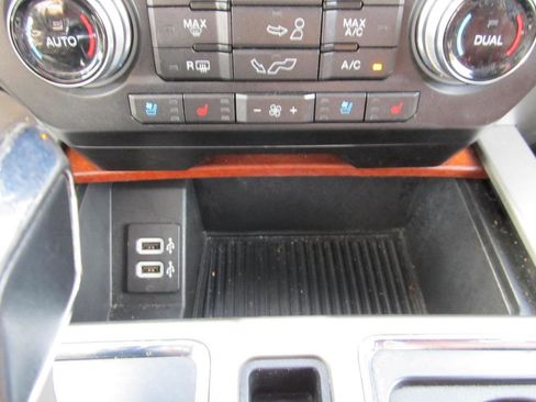 Used 2018 Ford F150 King Ranch w/ Equipment Group 601A Luxury image 72