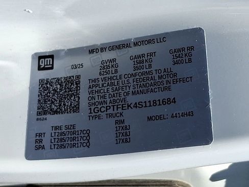 Used 2025 Chevrolet Colorado ZR2 w/ Technology Package AWD/4WD image 28