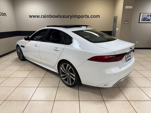 Used 2024 Jaguar XF R-Dynamic SE AWD/4WD image 4