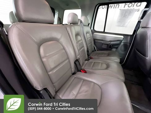 Used 2004 Ford Explorer XLT image 16