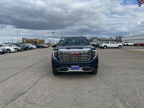 Used 2023 GMC Sierra 1500 Denali w/ Denali Reserve Package AWD/4WD image 7