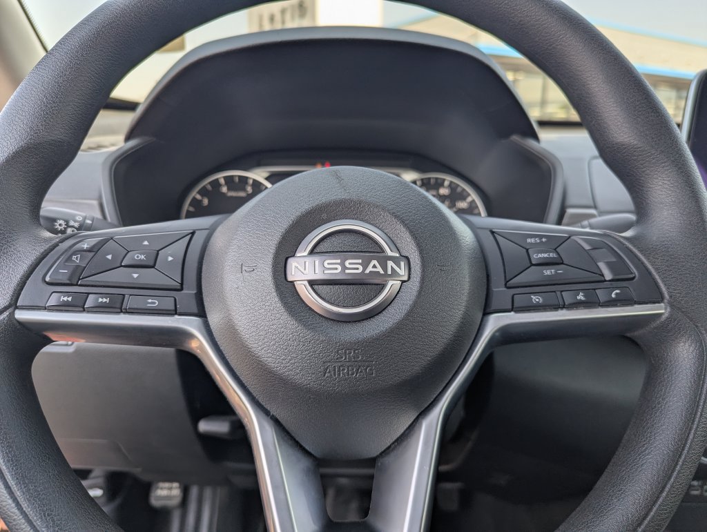 Used 2025 Nissan Altima 2.5 SV FWD image 24