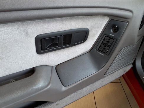 Used 1991 Chrysler LeBaron Convertible image 10