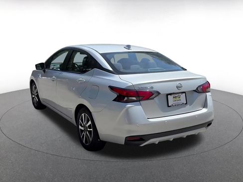 Used 2025 Nissan Versa SV FWD image 9