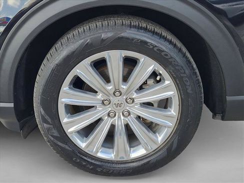 Used 2023 Ford Explorer King Ranch w/ Technology Package RWD image 24