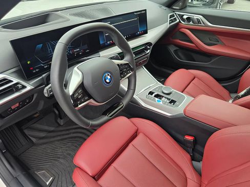 Used 2025 BMW i4 eDrive40 w/ Premium Package RWD image 12