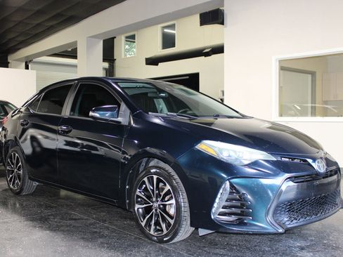 Used 2017 Toyota Corolla SE FWD image 31