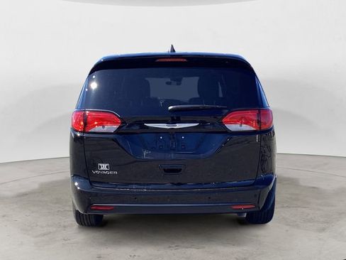 New 2026 Chrysler Voyager LX image 5
