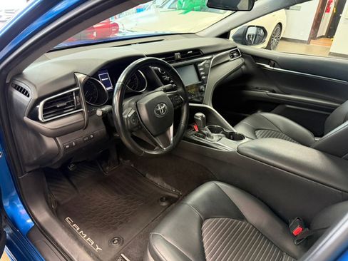Used 2018 Toyota Camry SE FWD image 21