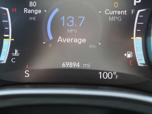 Used 2023 Chrysler Pacifica Touring-L FWD image 37