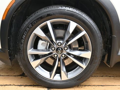 Used 2023 INFINITI QX60 Luxe w/ Cargo Package FWD image 12