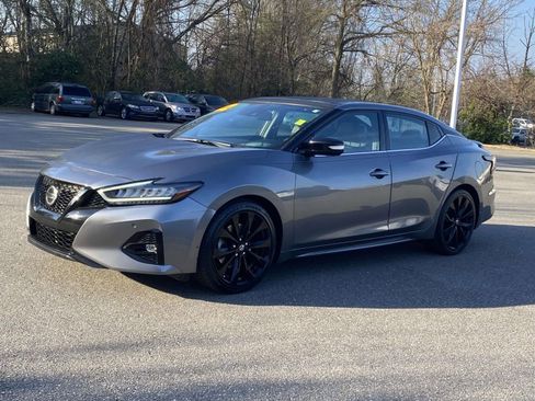 Used 2022 Nissan Maxima SR w/ Sport Mat Group image 3