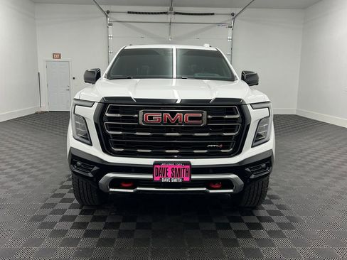 Used 2026 GMC Yukon AT4 Ultimate w/ LPO, Illumination Package AWD/4WD image 5