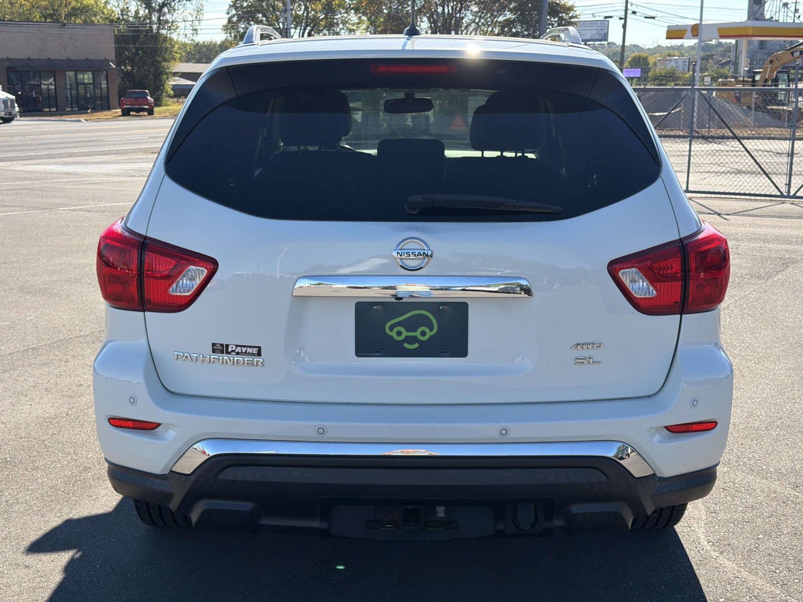 Used 2018 Nissan Pathfinder SL w/ SL Premium Package AWD/4WD image 6