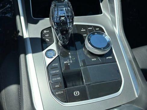 Used 2022 BMW X6 xDrive40i w/ Executive Package AWD/4WD image 23