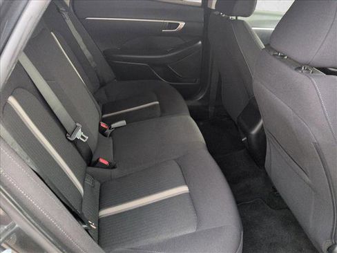 Used 2022 Hyundai Sonata SE image 18