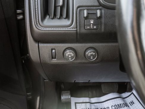 Used 2019 GMC Canyon SLT image 15