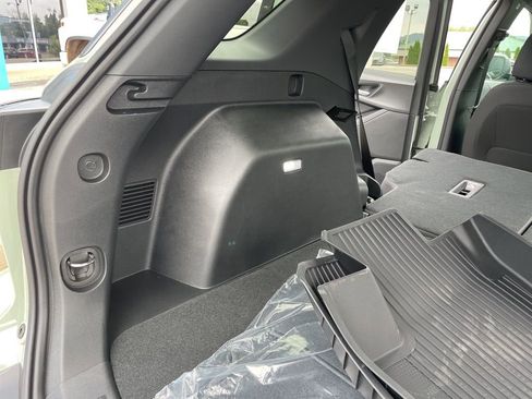 New 2026 Chevrolet Equinox LT w/ Safety and Technology Package FWD image 88