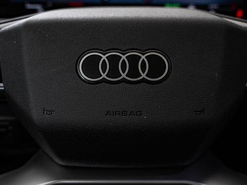 New 2026 Audi Q3 quattro 2.0T AWD/4WD image 32