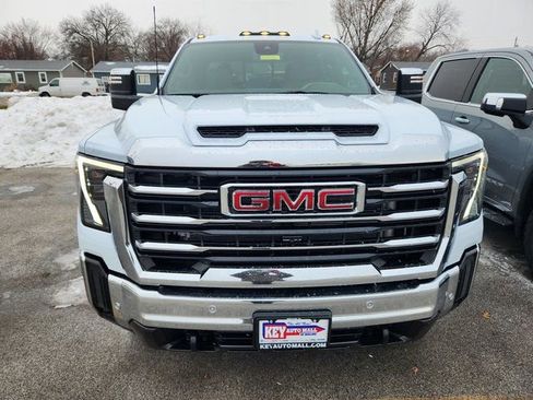 New 2026 GMC Sierra 3500 SLT AWD/4WD image 2