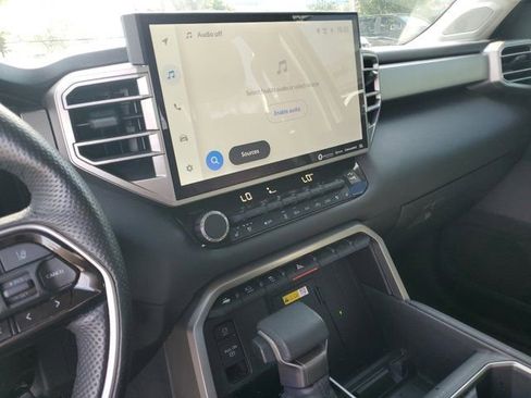 Used 2024 Toyota Tundra Limited image 26