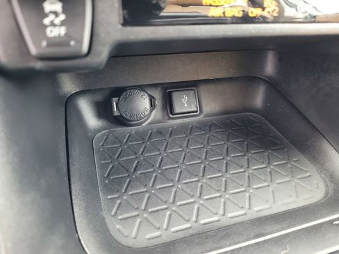 Used 2022 Toyota RAV4 XLE Premium w/ Carpet Mat Package (TMS) image 18