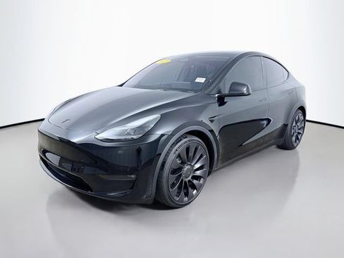 Used 2023 Tesla Model Y Performance AWD/4WD image 3