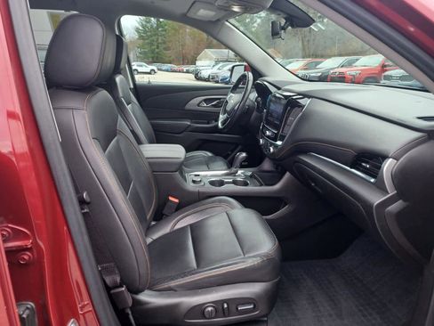Used 2020 Chevrolet Traverse LT w/ LT Premium Package image 24