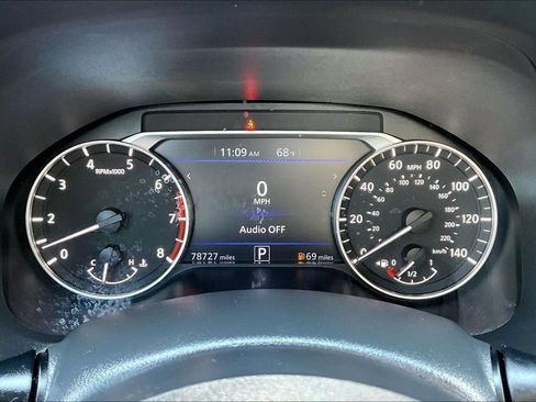 Used 2023 Nissan Altima 2.5 SV FWD image 13