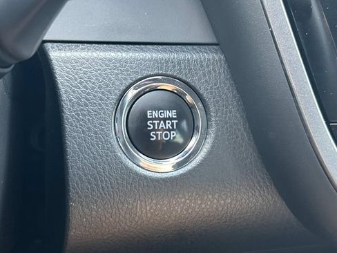 Used 2024 Toyota Camry SE w/ Cold Weather Package FWD image 31