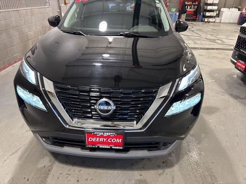 Certified 2023 Nissan Rogue SV image 10