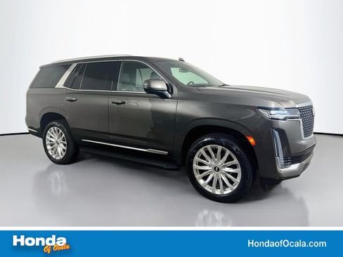 Used 2021 Cadillac Escalade Luxury RWD image 1