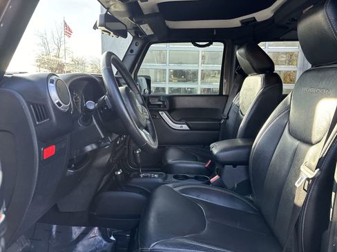 Used 2017 Jeep Wrangler Unlimited Rubicon image 9