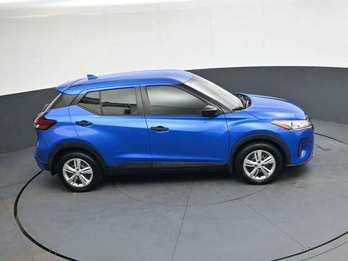 Used 2022 Nissan Kicks S image 21