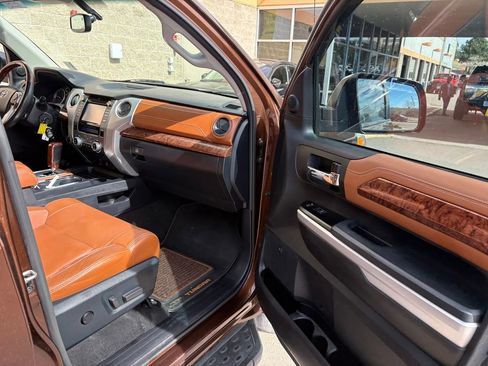 Used 2017 Toyota Tundra Platinum image 30